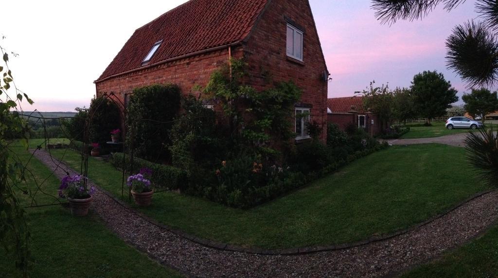 Norwell Hunger Barn Bed & Breakfast エクステリア 写真